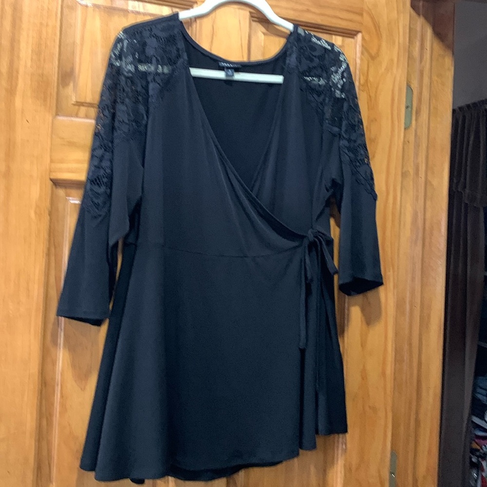 women’s Top
